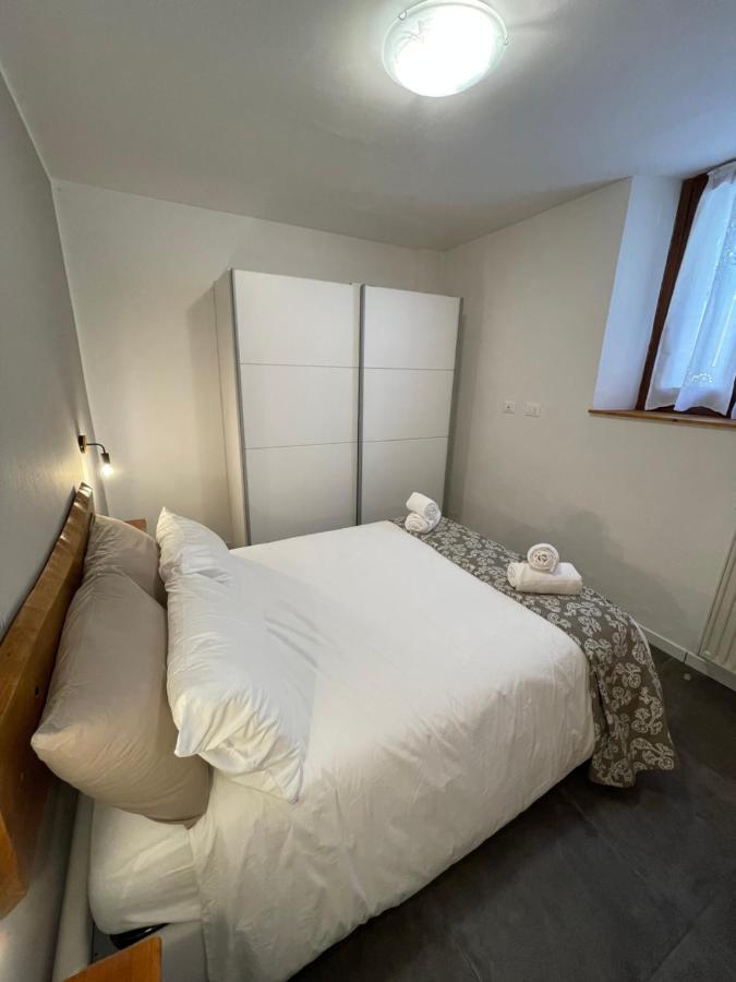 Il Zattiere Apartment โรเวเรโต ภายนอก รูปภาพ